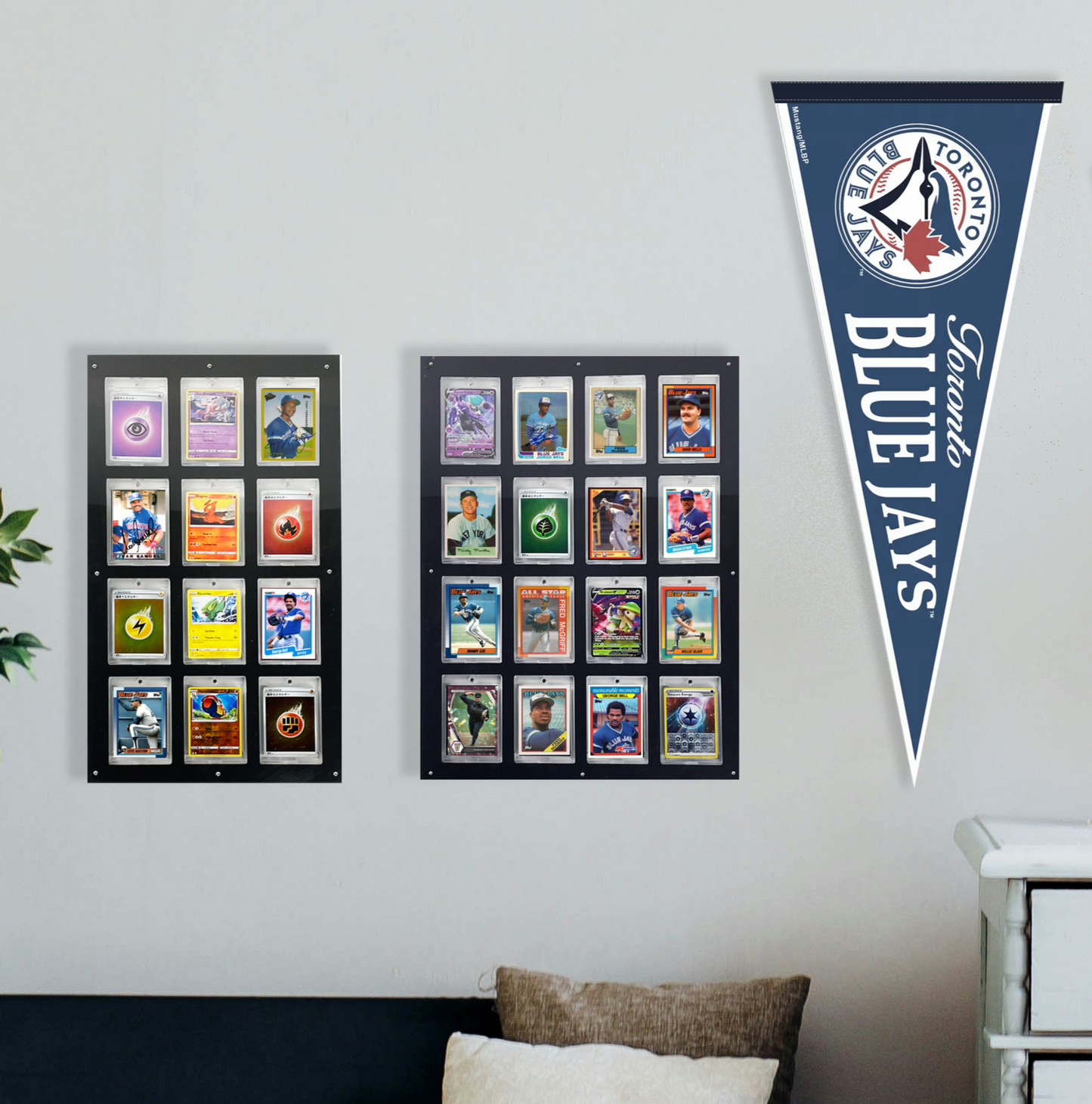 PATHER® Ultimate Holder Card Wall - 16 Slots